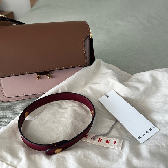 Marni Medium Trunk Bag - Picture 2 of 3